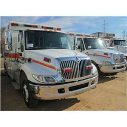 2005 INTERNATIONAL 4300 AMBULANCE, S/N 1HTMNAAM45H684105, IHC DT466 DIESEL ENG, AUTO TRANS, A/C, P/S