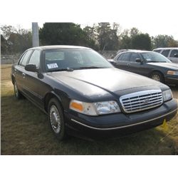 2001 FORD CROWN VICTORIA 4 DOOR SEDAN, S/N 2FAFP71W41X183574, V8, GAS, A/T, P/S, A/C