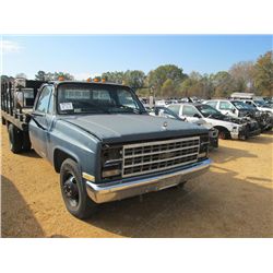 1989 CHEVROLET 3500 FLATBED TRUCK, S/N 1EBHR34J6KJ10893, 6.2 LITER DIESEL, AUTO, 12' STAKE BED