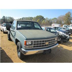 1990 CHEVROLET 2500 FLATBED TRUCK, S/N 1EBEC24H1LE194613, 5.7 LITER V8, GAS, AUTO, 8' STAKE BED