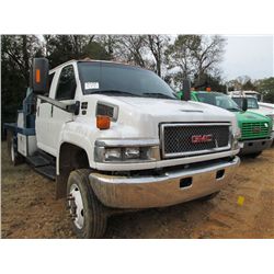 2006 GMC C5500 FLATBED TRUCK, S/N 1GDE5E3236F418605, DURAMAX DIESEL ENG, AUTO TRANS, A/C, P/S, CREW 