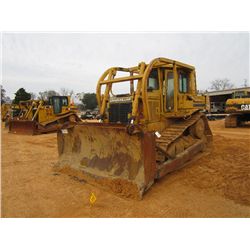 CAT D6H CRAWLER TRACTOR, S/N 4RC01695, (87 YR) STRAIGHT BLADE W/HYD TILT, 24" SBG, ECAB, SWEEPS, REA