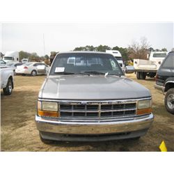 1993 DODGE DAKOTA PICKUP, S/N 1B7FL23X1PS175524, GAS ENG, A/T, A/C, P/S, EXTENDED CAB, TOOLBOX