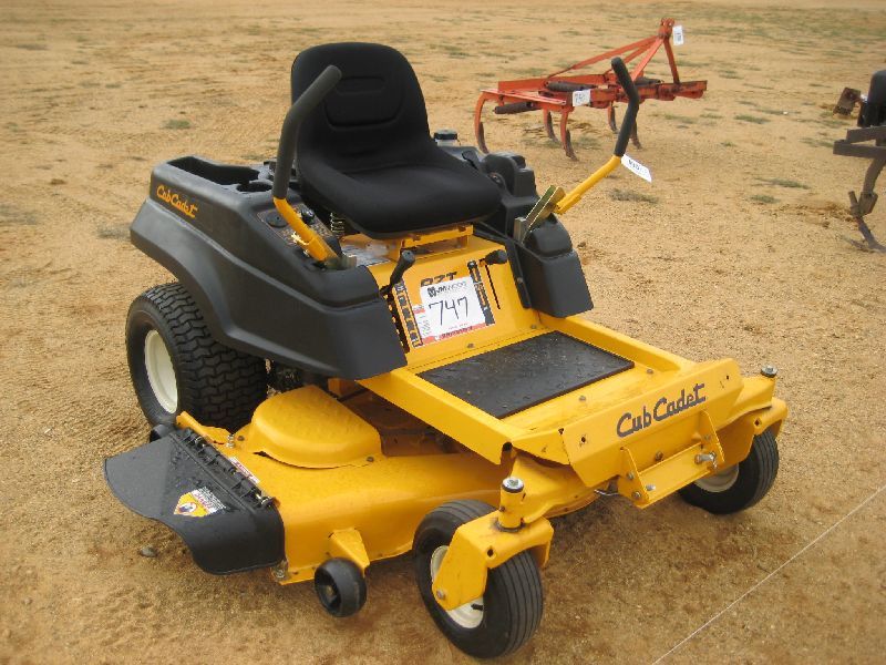 UNUSED CUB CADET RZT ZERO TURN 50" MOWER, S/N 1F112H20189, METER