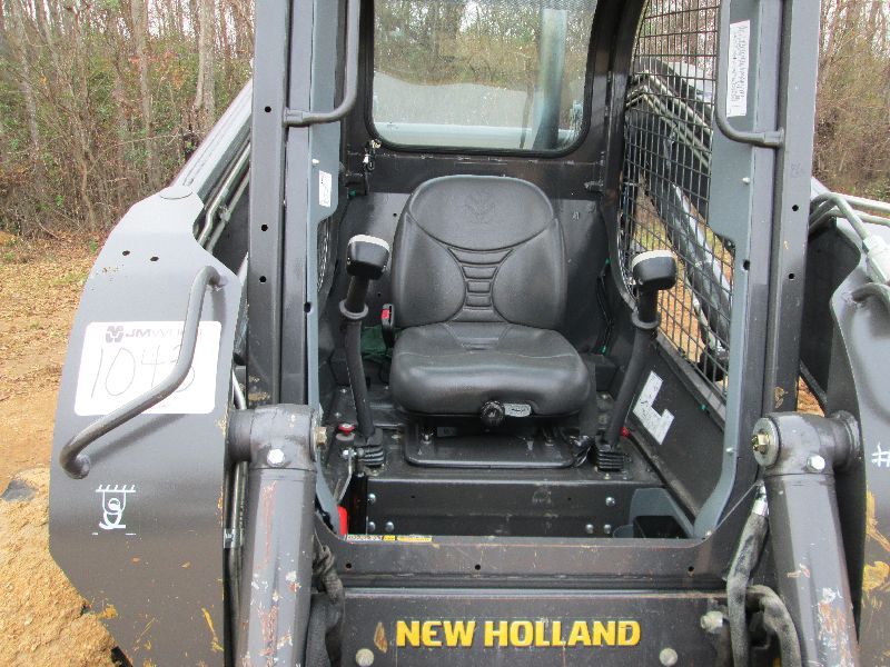 NEW HOLLAND L230 SKID STEER LOADER, S/N NCM449623, (12 yr) GP BUCKET
