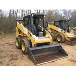 CAT 232B SKID STEER LOADER, S/N SCH00762, (05 YR) GP BUCKET, CANOPY