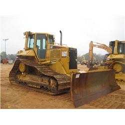 CAT D6N LGP CRAWLER TRACTOR, S/N ALY02700 (06 YR) 6 WAY BLADE, 34" SBG, DIFF STEER, REAR AUX HYDS, E