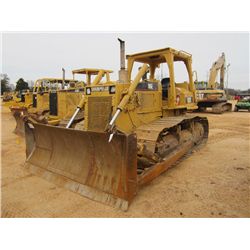 CAT D6E CRAWLER TRACTOR, S/N 2MJ01641, (94 YR) STRAIGHT BLADE W/TILT, 24" SBG, CANOPY