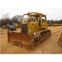 CAT D6D CRAWLER TRACTOR, S/N 75W04579, (92 YR) STRAIGHT BLADE, 24" SBG, CANOPY, SWEEPS, REAR SCREEN,