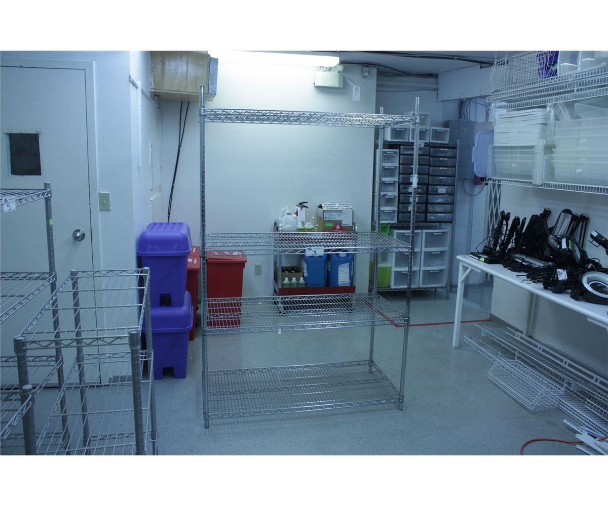 LARGE 4 TIER METRO RACK - Able Auctions