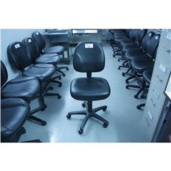 BLACK STENO OFFICE CHAIR