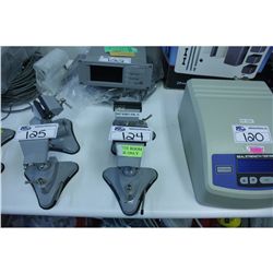 PAIR OF SUCTION BENCH VICE