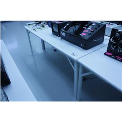 WHITE LABORATORY BENCH