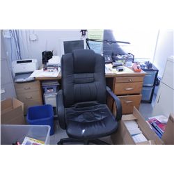 CONTENTS OF FRONT SALES OFFICE INCL: 2 DESKS, 4