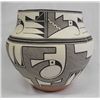 Image 1 : Acoma Hummingbird Olla - A. Vallo