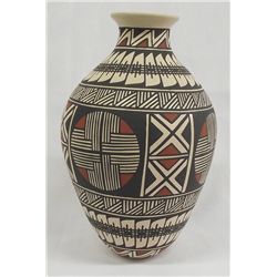 Mata Ortiz Polychrome Jar - Myrna Hernandez