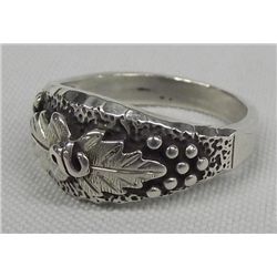 Navajo Sterling Silver Leaf Design Ring
