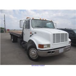 2001 INTERNATIONAL 	4700  ROLL BACK TOW TRUCK