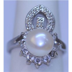 WHTE PEARL AND CZ RING