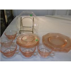 17 PCS. Pink Depression Luncheon