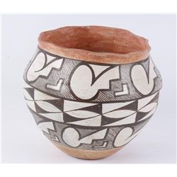 Acoma Geometric Pattern Pot