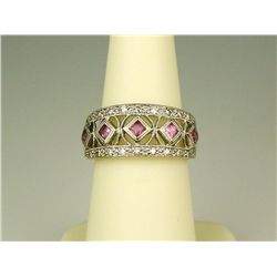 Stylish 14K WG Ladies Vintage Design Ring