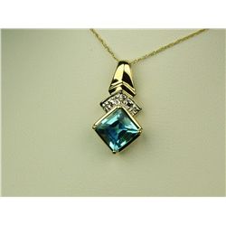 Elegant 14K Yellow Gold Ladies Necklace