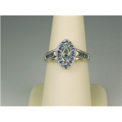 Stylish 10K White Gold Ladies Ring