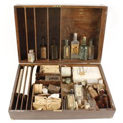 Dr's Set in Wooden Box