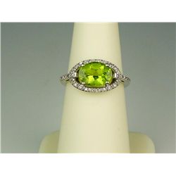 Elegant 14K White Gold Ladies Ring