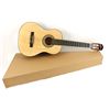 Image 1 : Lyons 6 String Classic Guitar