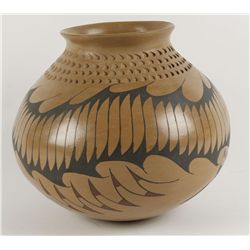 Mexican Polychrome Pot by Daniel Gonzalez