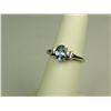 Image 2 : Exquisite 14K White Gold Ladies Ring