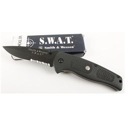 Lot of 2 Smith & Wesson SW3000B SWAT Knives