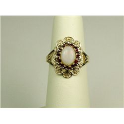 Intricate 10K Yellow Gold Ladies Ring