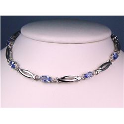 Stylish 10K White Gold Ladies Bracelet
