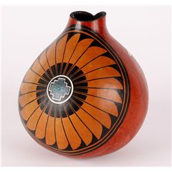 Lot of 1 Gourd and 1 Pot