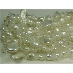 Fashionable Ladies Multi-Stranded Pearl Necklace