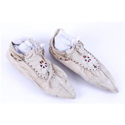 Chipawa Beaded Moccasins