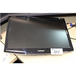 SAMSUNG 24" LCD MONITOR - NO STAND