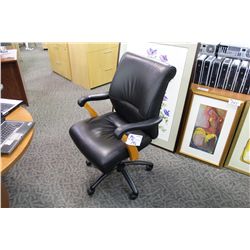 BLACK LEATHER MID-BACK MAPLE FRAME TILTER CHAIR