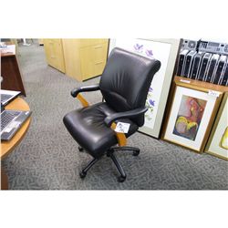 BLACK LEATHER MID-BACK MAPLE FRAME TILTER CHAIR