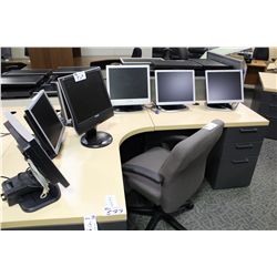 LOT OF 7 17" LCD MONITORS