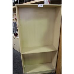 MAPLE 6' BOOKCASE
