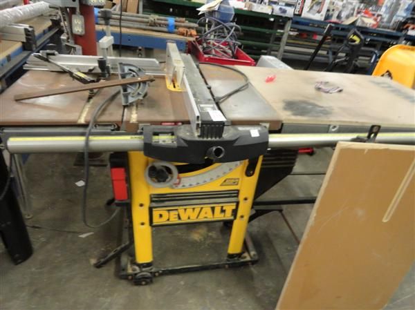 Dewalt Table Saw DW746