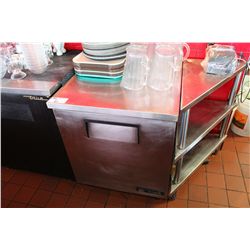 TRUE REFRIGERATED  27 1/2" SAND PREP TABLE
