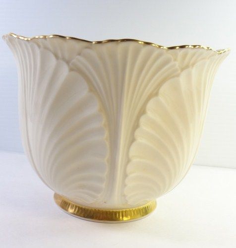 Lenox Athena Cache Pot trimmed in 24K gold. 5 3/4
