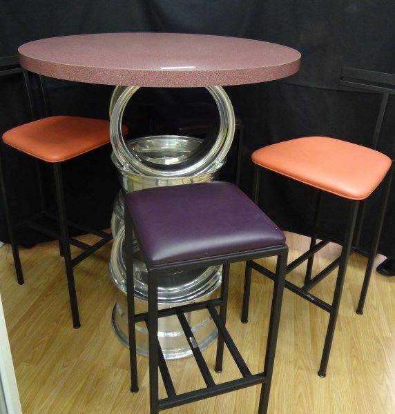 Totally Cool Bar Table made of Aluminum Rims with 4 tall stools to go