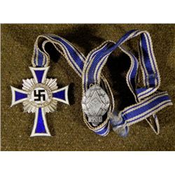 NAZI SILVER MOTHERS CROSS & SONS 1935 HITLER YOUTH PIN