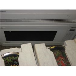 MICROWAVE - OVER THE COUNTER - PANASONIC